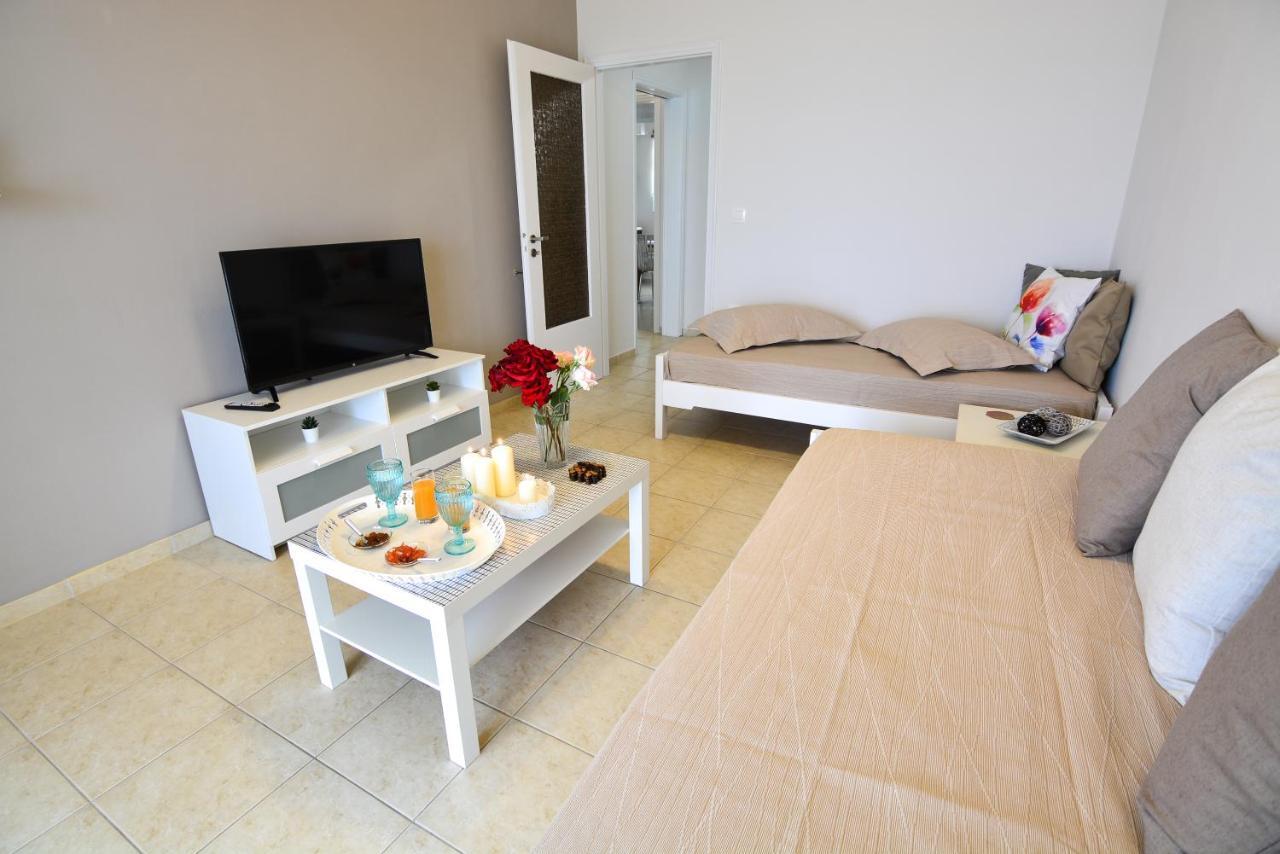 Olea Apartments Ксилокастрон Екстер'єр фото